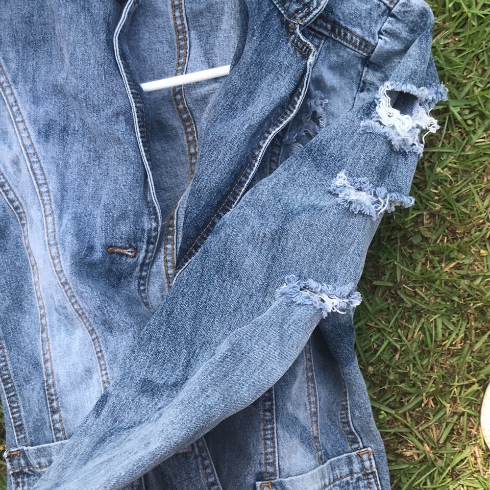 Distressed Jean Jacket - Picture 3 of 6
